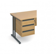 Desking-Entry-level-IMAGE42