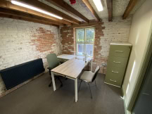 Desking-mid-level-IMAGE 85