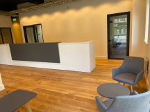 Reception-mid-level-IMAGE 45