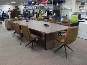 Choosing the right office furniture before you buy